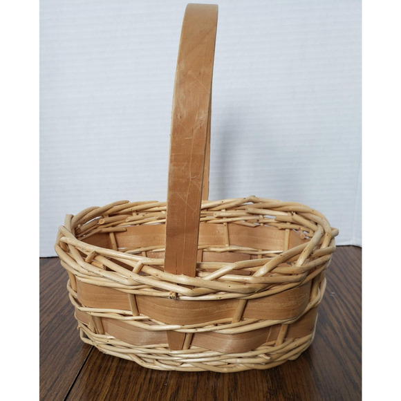 Easter Spring Basket 9 Inch Woven Chip Wood With Handle - Picture 3 of 9
